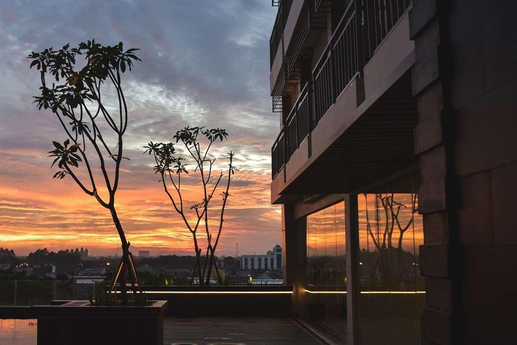 Golden Tulip Essential Tangerang Hotel Luaran gambar