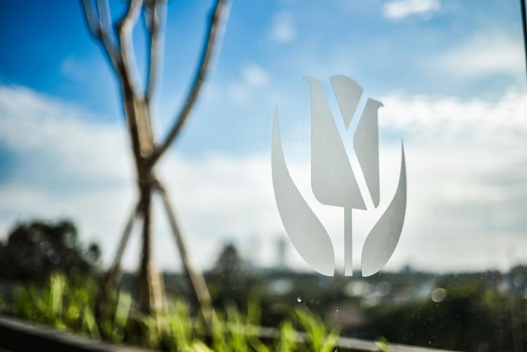 Golden Tulip Essential Tangerang Hotel Luaran gambar